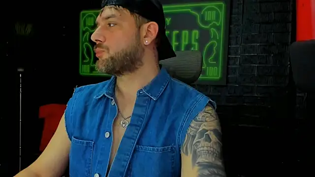 LexXHardy online show from March 2025 09:49:01 PM