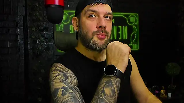 LexXHardy online show from November 2025 05:57:02 PM