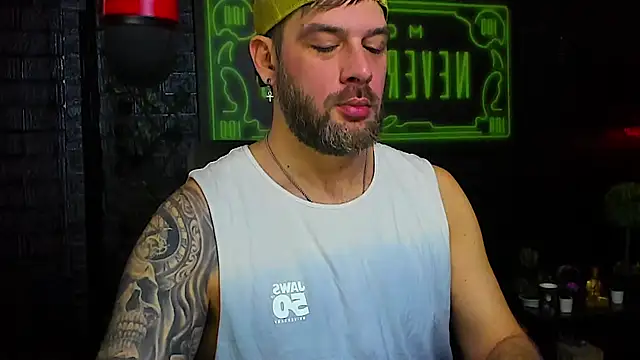 LexXHardy online show from November 2025 08:00:02 AM