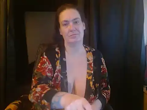 Snapshot of SimoneMoore chatting on February 2025 09:48:01 PM SimoneMoore online show from February 2025 09:48:01 PM