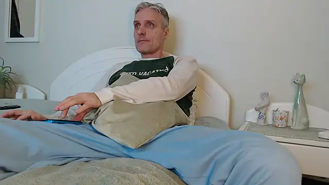 StrongBill online show from January 2025 02:52:02 PM