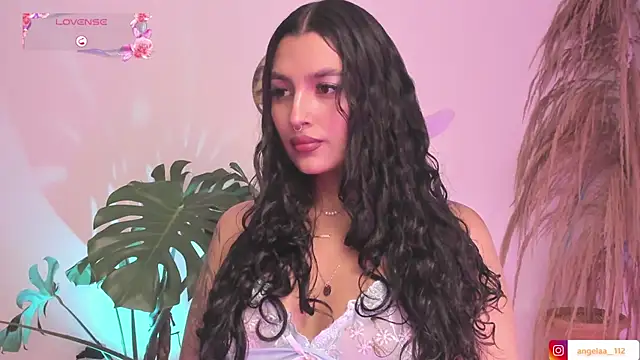 Anngel 1 online show from November 2025 02:59:02 PM