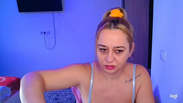 Snapshot of freyyamore1 chatting on February 2026 06:29:02 AM freyyamore1 online show from February 2026 06:29:02 AM