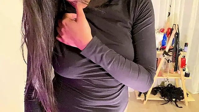 Nisha2708 online show from February 2025 08:58:01 PM