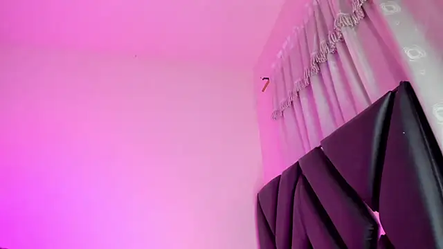 Snapshot of stephany_doll_ chatting on April 2026 07:45:01 AM stephany doll online show from April 2026 07:45:01 AM