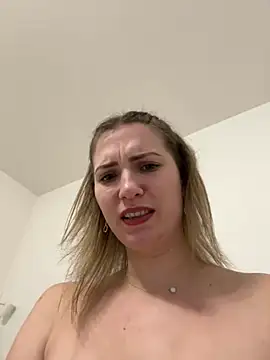 Snapshot of secretcrazy69 chatting on December 2024 02:22:01 PM secretcrazy69 online show from December 2024 02:22:01 PM