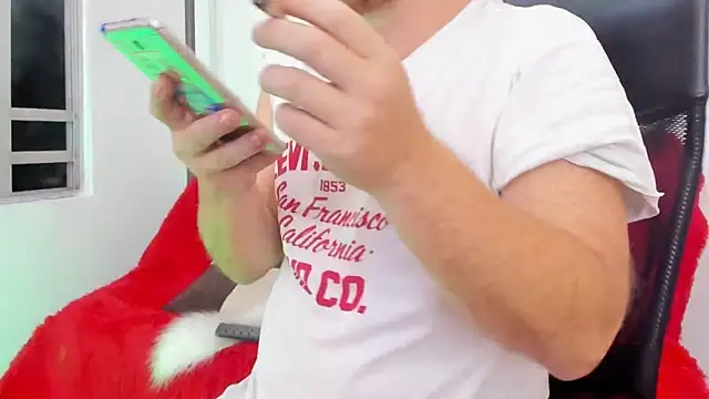 michacosio online show from December 2025 06:00:01 AM