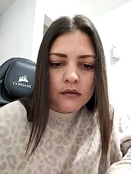 Mia Hampton online show from February 2026 01:07:02 PM