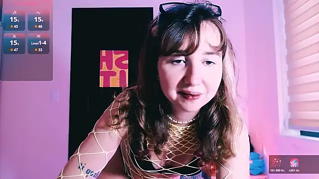 Cosmo Riri online show from November 2025 06:46:01 AM