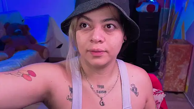 Cuttiealice online show from November 2025 11:44:01 AM