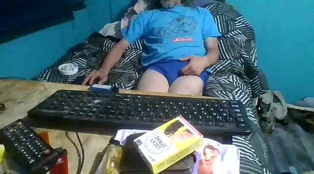 malekon76 online show from January 2025 10:08:02 AM