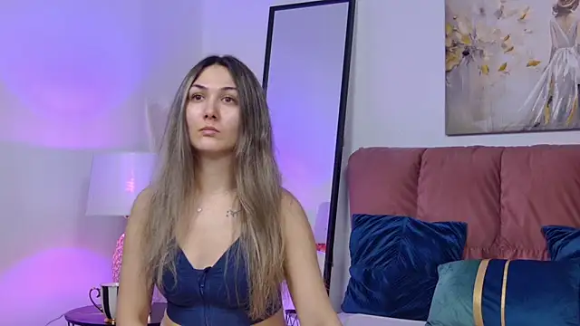 NicolLopeze online show from February 2026 01:50:02 PM