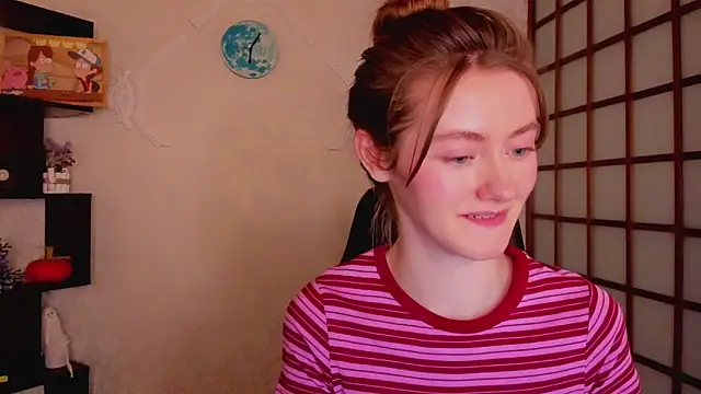 Snapshot of KateCuddle chatting on December 2024 06:21:01 AM KateCuddle online show from December 2024 06:21:01 AM