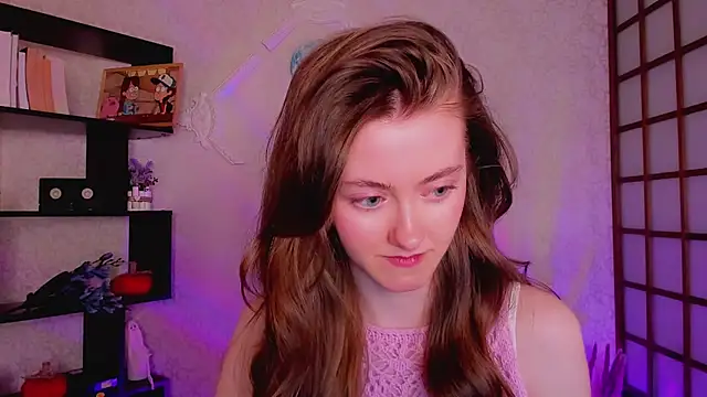 Snapshot of KateCuddle chatting on December 2024 05:29:02 AM KateCuddle online show from December 2024 05:29:02 AM