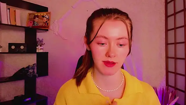 Snapshot of KateCuddle chatting on January 2025 05:55:01 AM KateCuddle online show from January 2025 05:55:01 AM