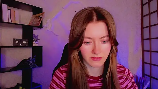 Snapshot of KateCuddle chatting on January 2025 01:56:01 AM KateCuddle online show from January 2025 01:56:01 AM