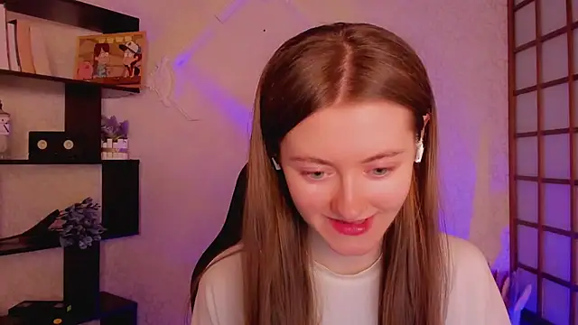 Snapshot of KateCuddle chatting on January 2025 02:07:02 AM KateCuddle online show from January 2025 02:07:02 AM