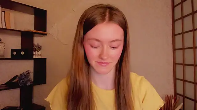 Snapshot of KateCuddle chatting on February 2025 06:34:02 AM KateCuddle online show from February 2025 06:34:02 AM