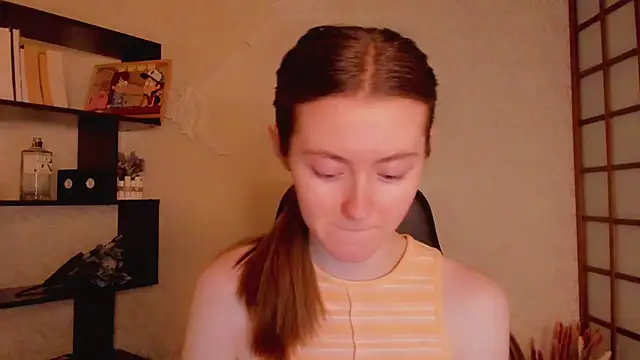 Snapshot of KateCuddle chatting on February 2025 06:46:01 AM KateCuddle online show from February 2025 06:46:01 AM