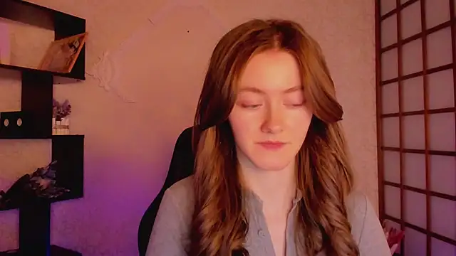 Snapshot of KateCuddle chatting on February 2025 05:16:01 AM KateCuddle online show from February 2025 05:16:01 AM