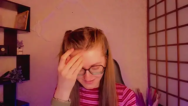 Snapshot of KateCuddle chatting on February 2025 05:08:01 AM KateCuddle online show from February 2025 05:08:01 AM