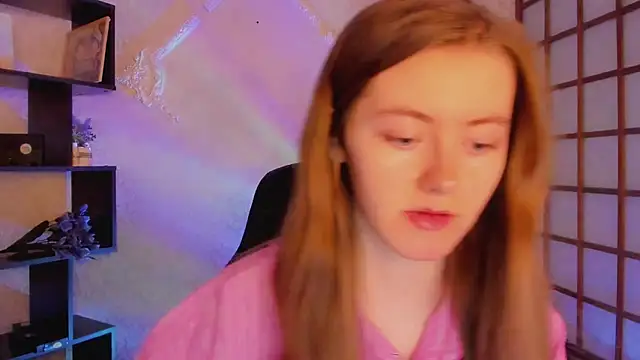 Snapshot of KateCuddle chatting on February 2025 02:15:02 AM KateCuddle online show from February 2025 02:15:02 AM