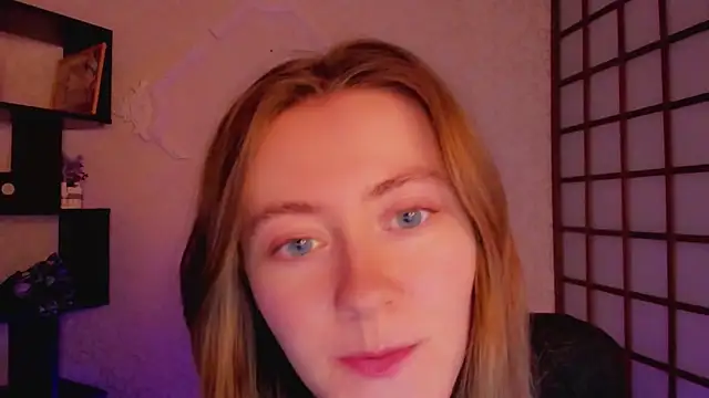 Snapshot of KateCuddle chatting on February 2025 05:13:01 AM KateCuddle online show from February 2025 05:13:01 AM