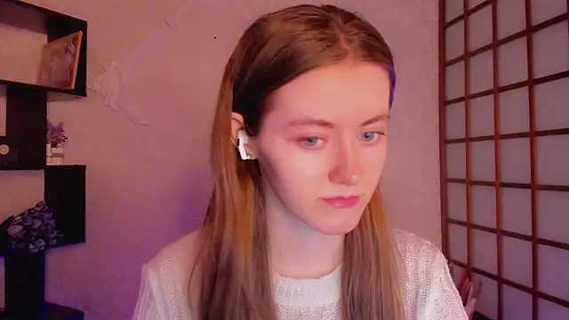 Snapshot of KateCuddle chatting on February 2025 02:20:01 AM KateCuddle online show from February 2025 02:20:01 AM