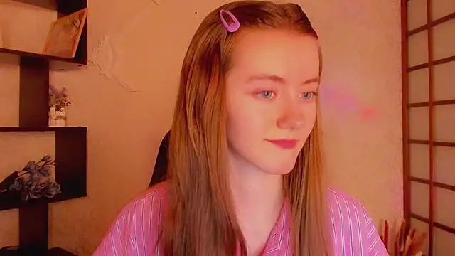 Snapshot of KateCuddle chatting on March 2025 05:27:02 AM KateCuddle online show from March 2025 05:27:02 AM