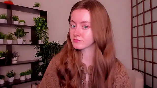 Snapshot of KateCuddle chatting on September 2025 02:33:02 AM KateCuddle online show from September 2025 02:33:02 AM