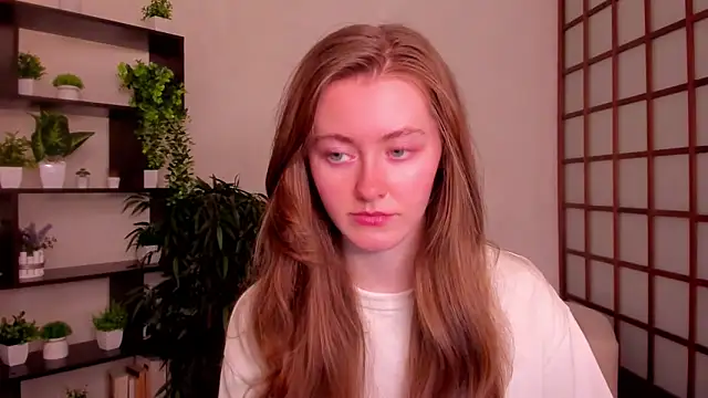 Snapshot of KateCuddle chatting on September 2025 02:12:02 AM KateCuddle online show from September 2025 02:12:02 AM