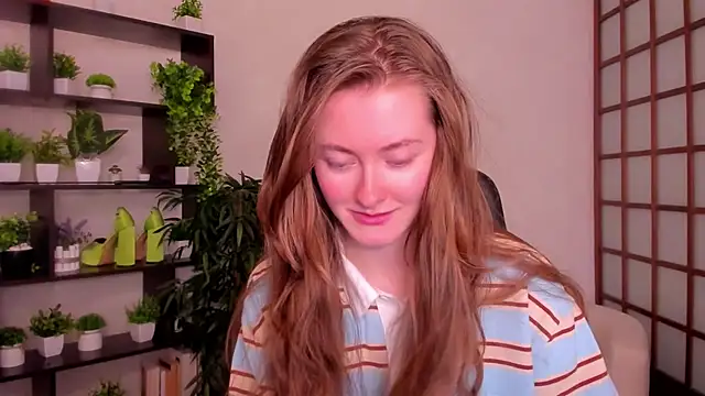 Snapshot of KateCuddle chatting on September 2025 02:35:01 AM KateCuddle online show from September 2025 02:35:01 AM