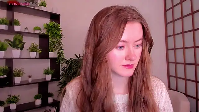 Snapshot of KateCuddle chatting on November 2025 02:24:01 AM KateCuddle online show from November 2025 02:24:01 AM