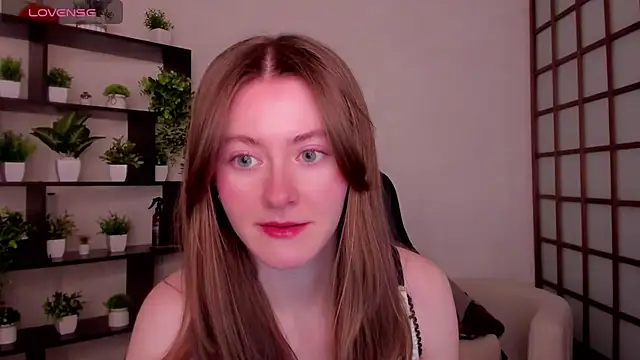 Snapshot of KateCuddle chatting on January 2026 02:26:02 AM KateCuddle online show from January 2026 02:26:02 AM