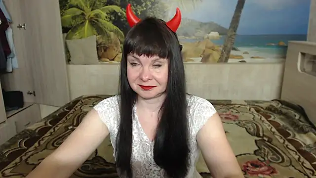 Snapshot of Aphelandra chatting on June 2026 08:20:02 PM Aphelandra online show from June 2026 08:20:02 PM