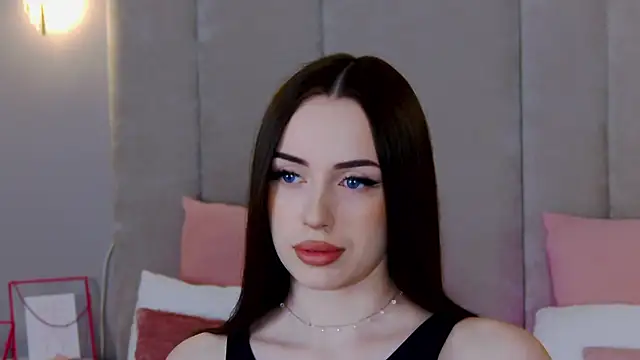 Betty Bridge online show from March 2025 05:43:02 AM