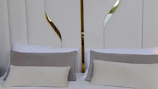 Betty Bridge online show from December 2025 09:15:01 AM