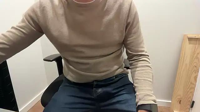 rickyi2023 online show from November 2025 06:21:01 PM