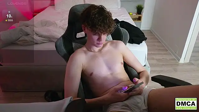 cute thomas online show from February 2025 03:30:02 AM