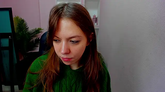 Persephoni online show from December 2025 08:47:01 PM