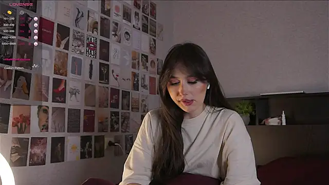 itssophiie online show from October 2025 10:45:01 PM