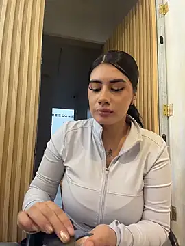 clarachanelricek online show from May 2026 08:27:01 PM