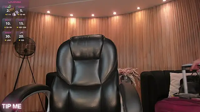 SophieBarnett online show from June 2026 11:53:01 PM