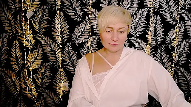 Snapshot of Olivia_playful chatting on February 2025 03:20:02 PM Olivia playful online show from February 2025 03:20:02 PM