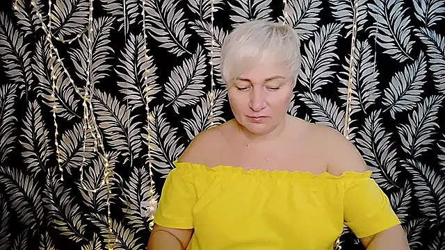 Olivia playful online show from December 2025 12:42:02 PM