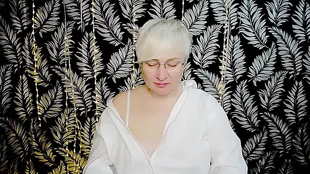Olivia playful online show from May 2026 10:01:01 AM
