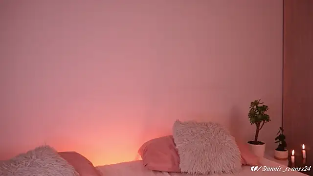 annie24 evans online show from March 2025 11:57:02 PM