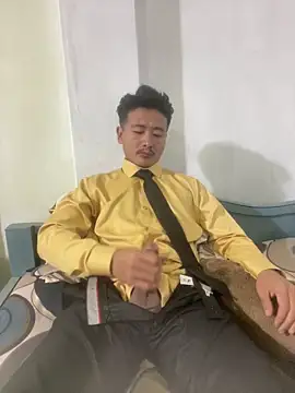 Snapshot of Satinshirt1992 chatting on February 2026 04:18:01 PM Satinshirt1992 online show from February 2026 04:18:01 PM