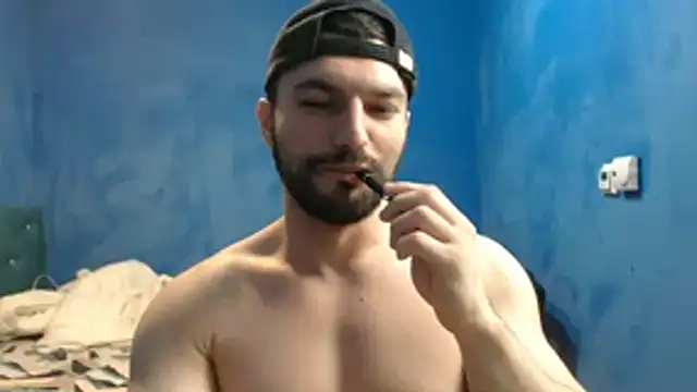 Snapshot of alex_blu chatting on March 2026 07:31:02 AM alex blu online show from March 2026 07:31:02 AM