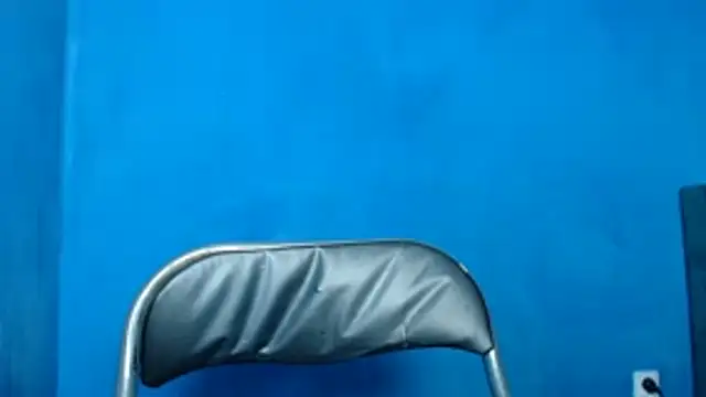 Snapshot of alex_blu chatting on April 2026 07:57:02 AM alex blu online show from April 2026 07:57:02 AM